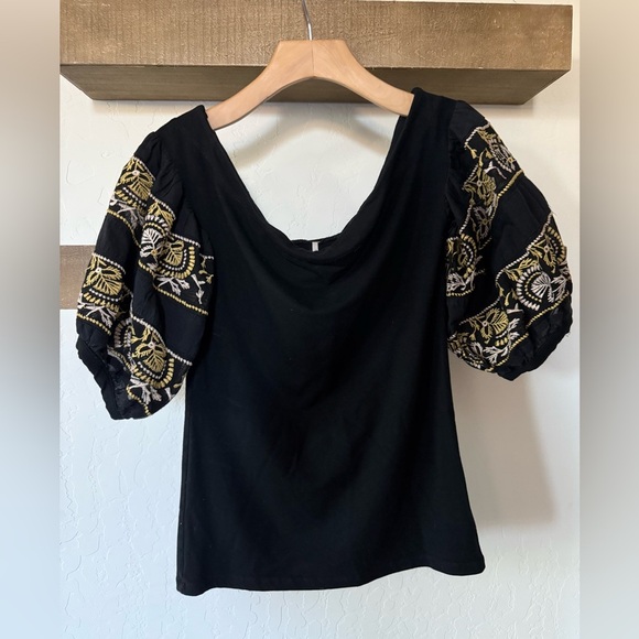 Free People|Black floral embroidered puff sleeve top “Rock with it”, Bohemian• - Picture 11 of 13